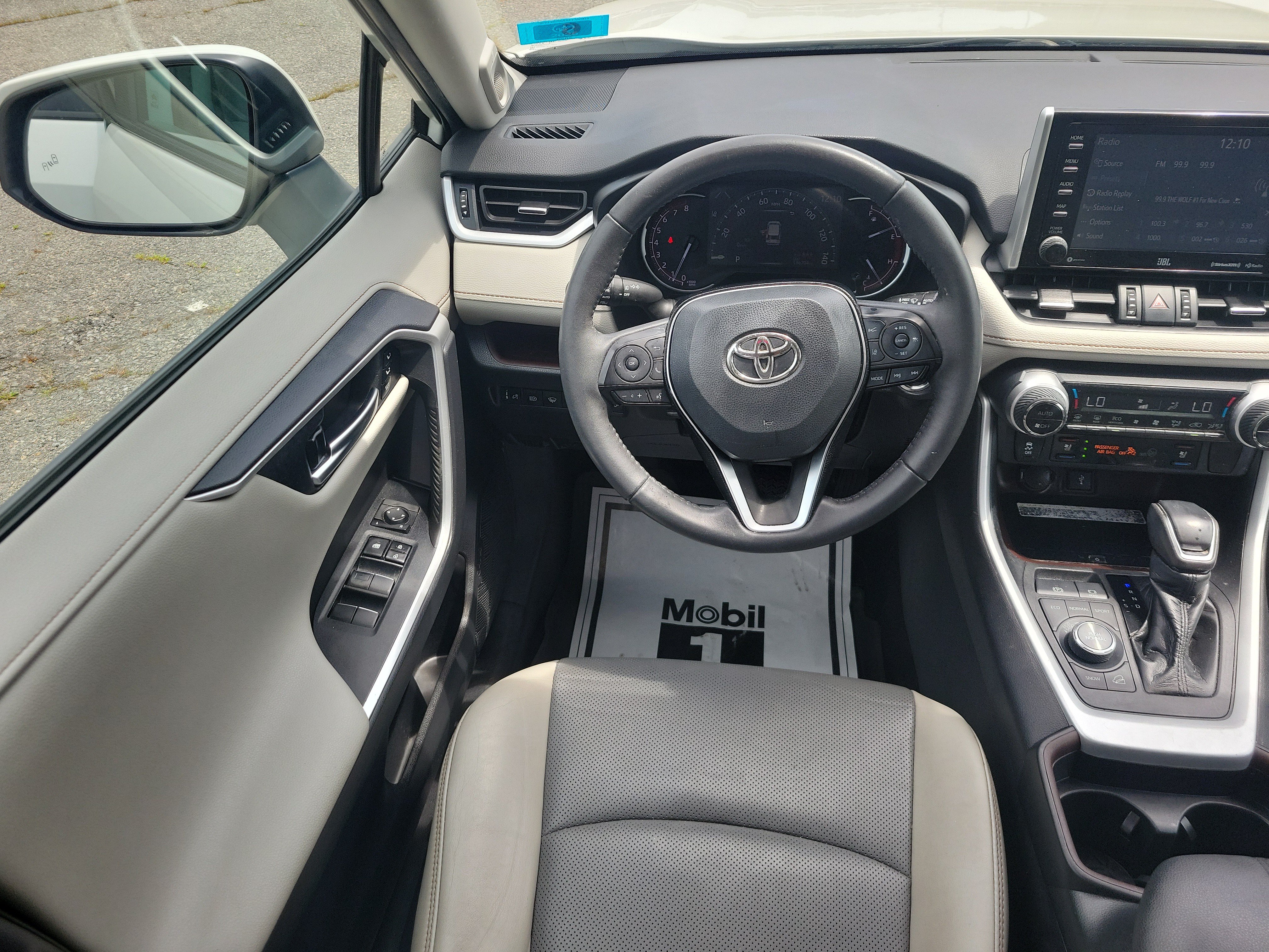 Used 2021 Toyota RAV4 Limited AWD/4WD image 19
