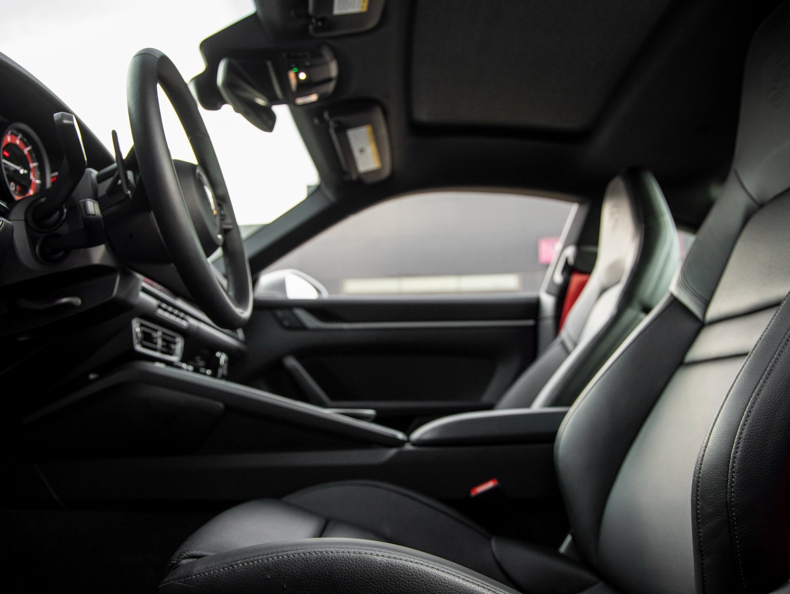 Certified 2024 Porsche 911 Carrera w/ Premium Package image 25