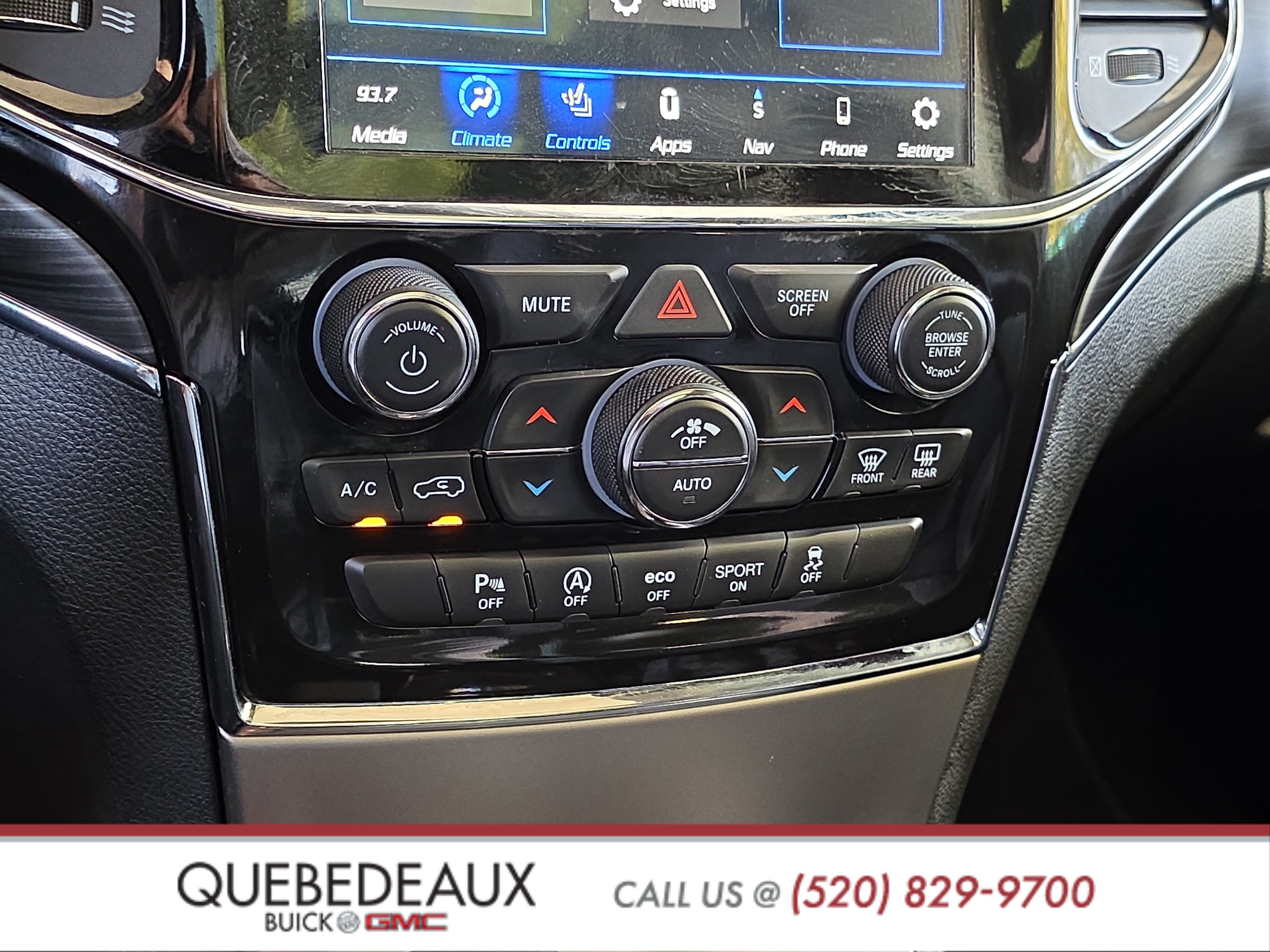 Used 2021 Jeep Grand Cherokee Limited w/ Luxury Group II AWD/4WD image 19