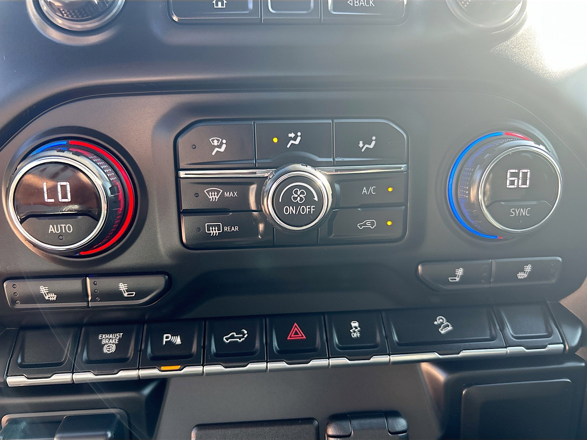 Used 2021 Chevrolet Silverado 2500 LT w/ Z71 Sport Edition image 15