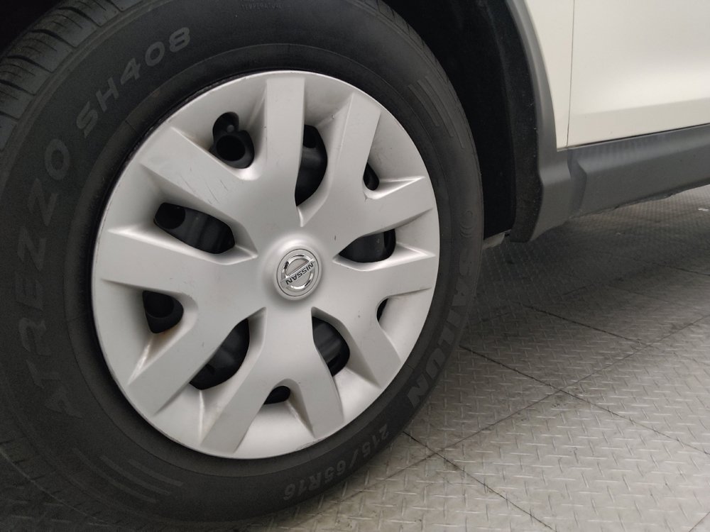 Used 2020 Nissan Rogue Sport S FWD image 31