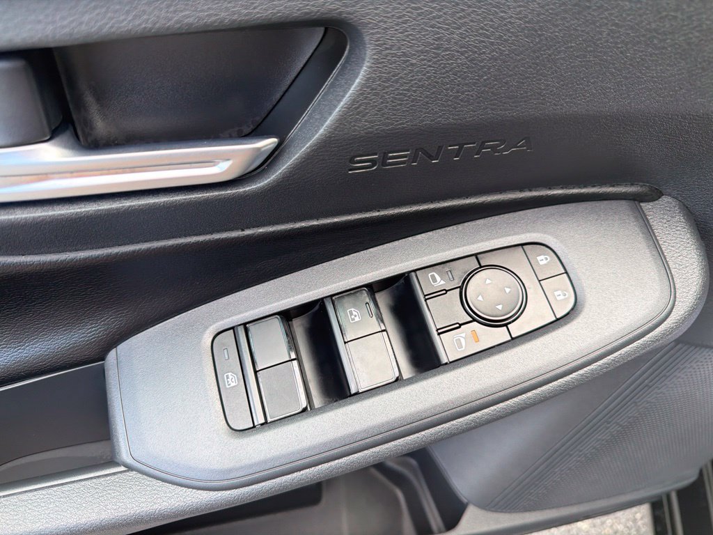New 2027 Nissan Sentra SV w/ SV Convenience Package FWD image 15