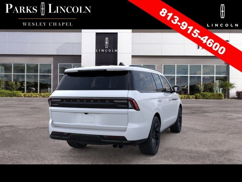 New 2026 Lincoln Navigator Reserve w/ Jet Appearance Package AWD/4WD image 8