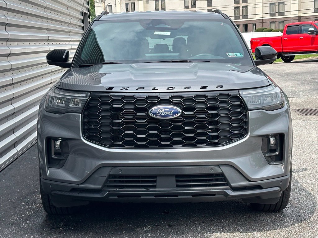 New 2026 Ford Explorer ST-Line w/ ST-Line Street Pack AWD/4WD image 30