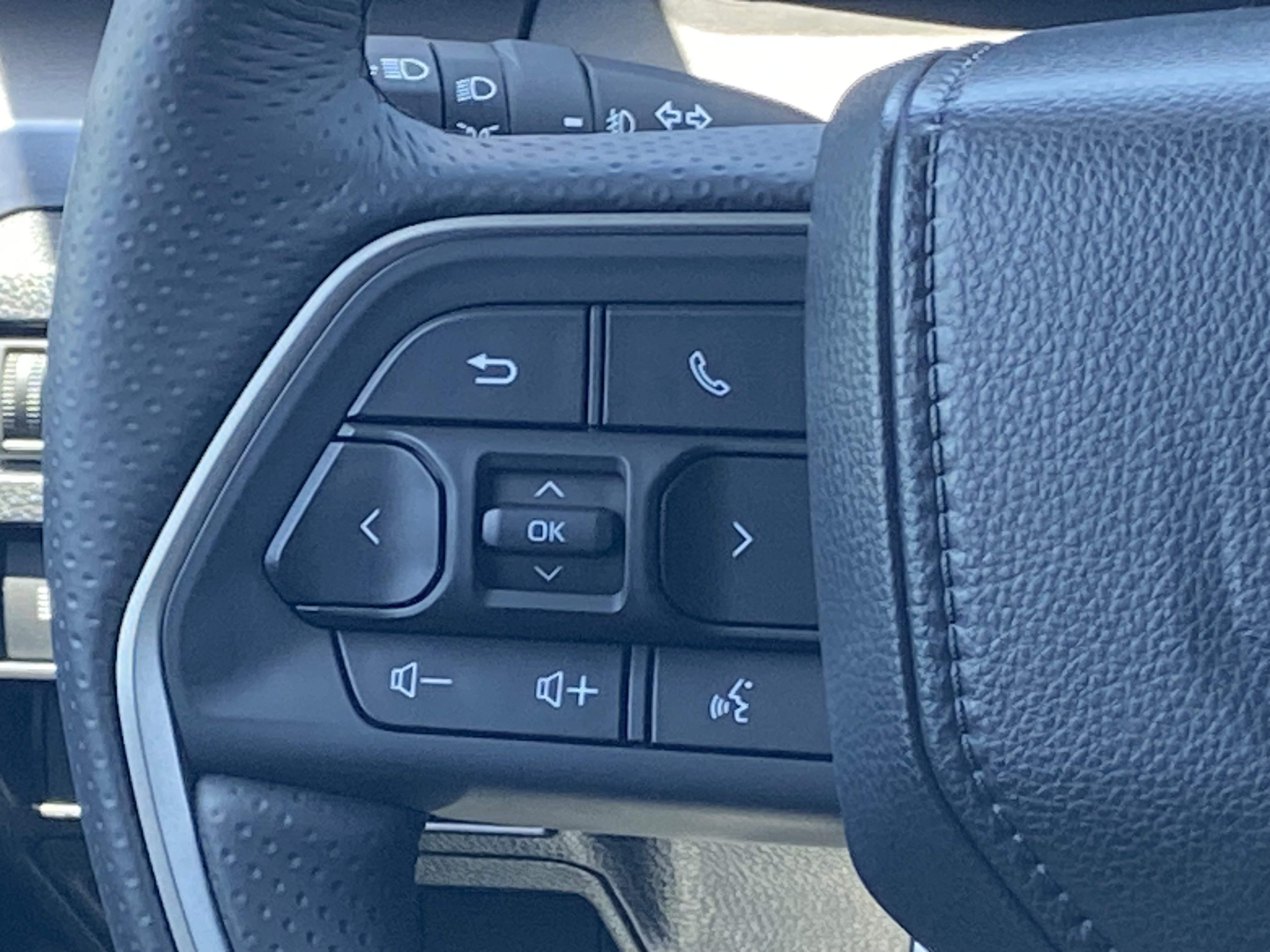 Certified 2026 Toyota 4Runner SR5 AWD/4WD image 18