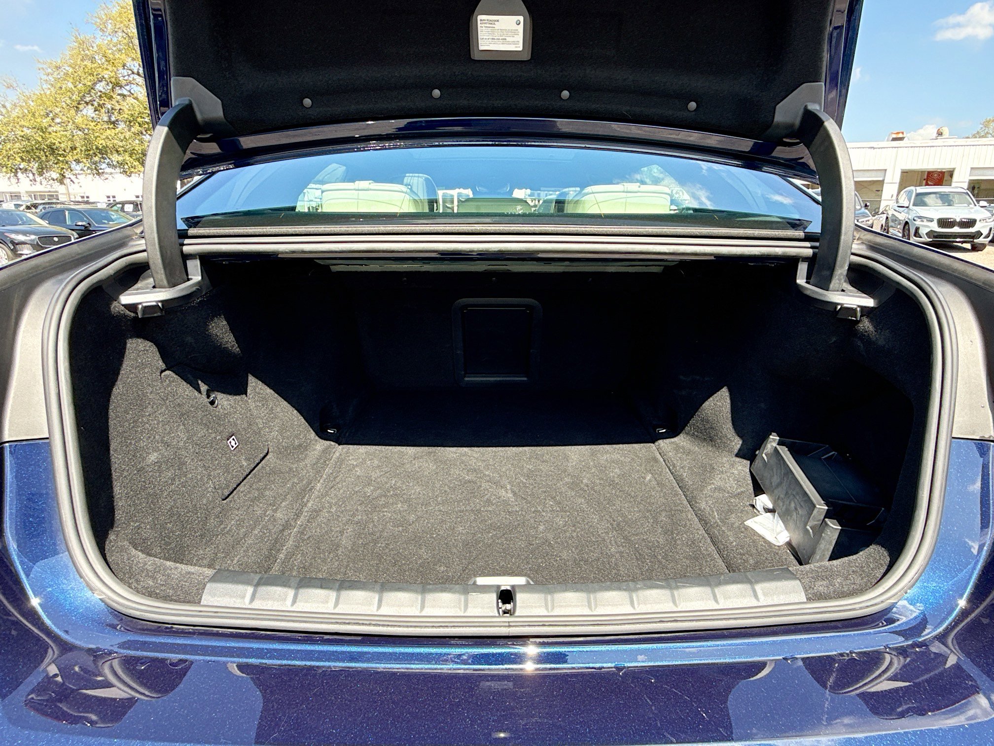 Used 2023 BMW i7 xDrive60 image 11