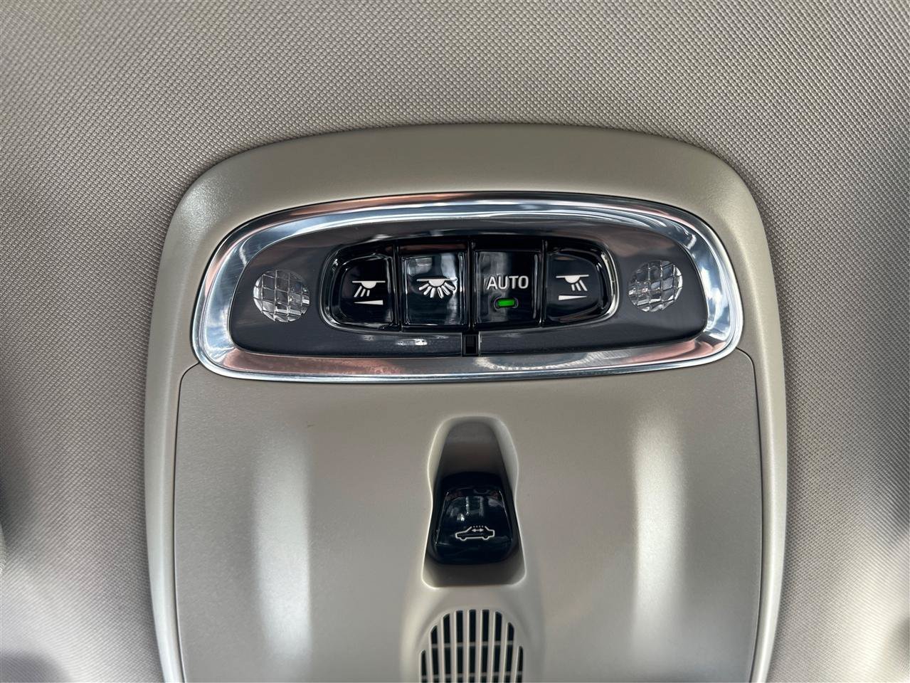 Used 2019 Volvo XC90 T5 Momentum AWD/4WD image 28