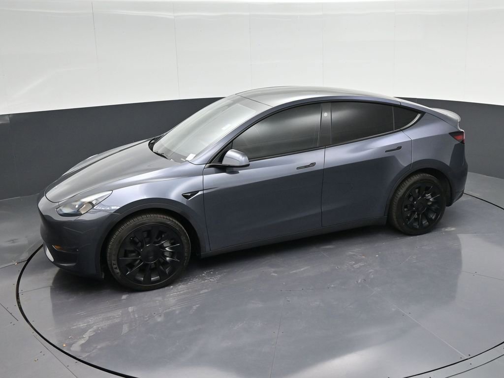 Used 2024 Tesla Model Y Long Range image 23