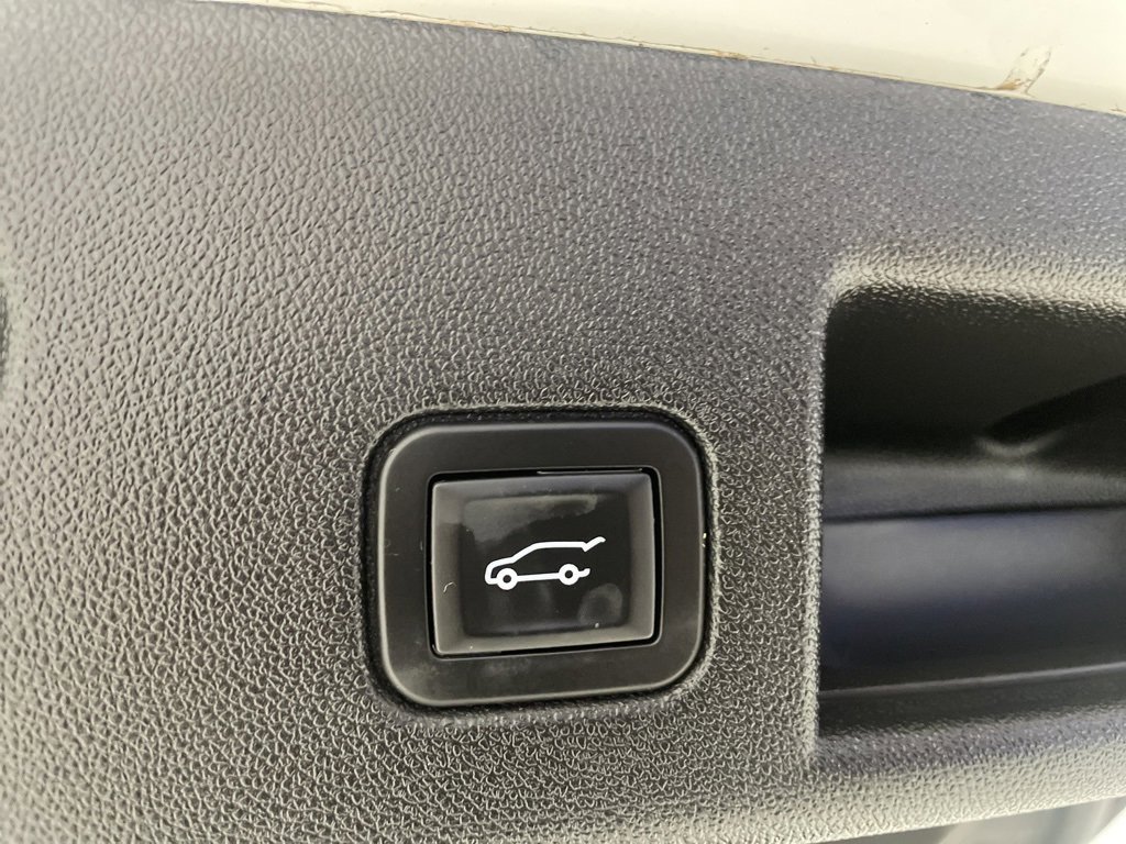 Used 2018 Chevrolet Equinox LT image 34