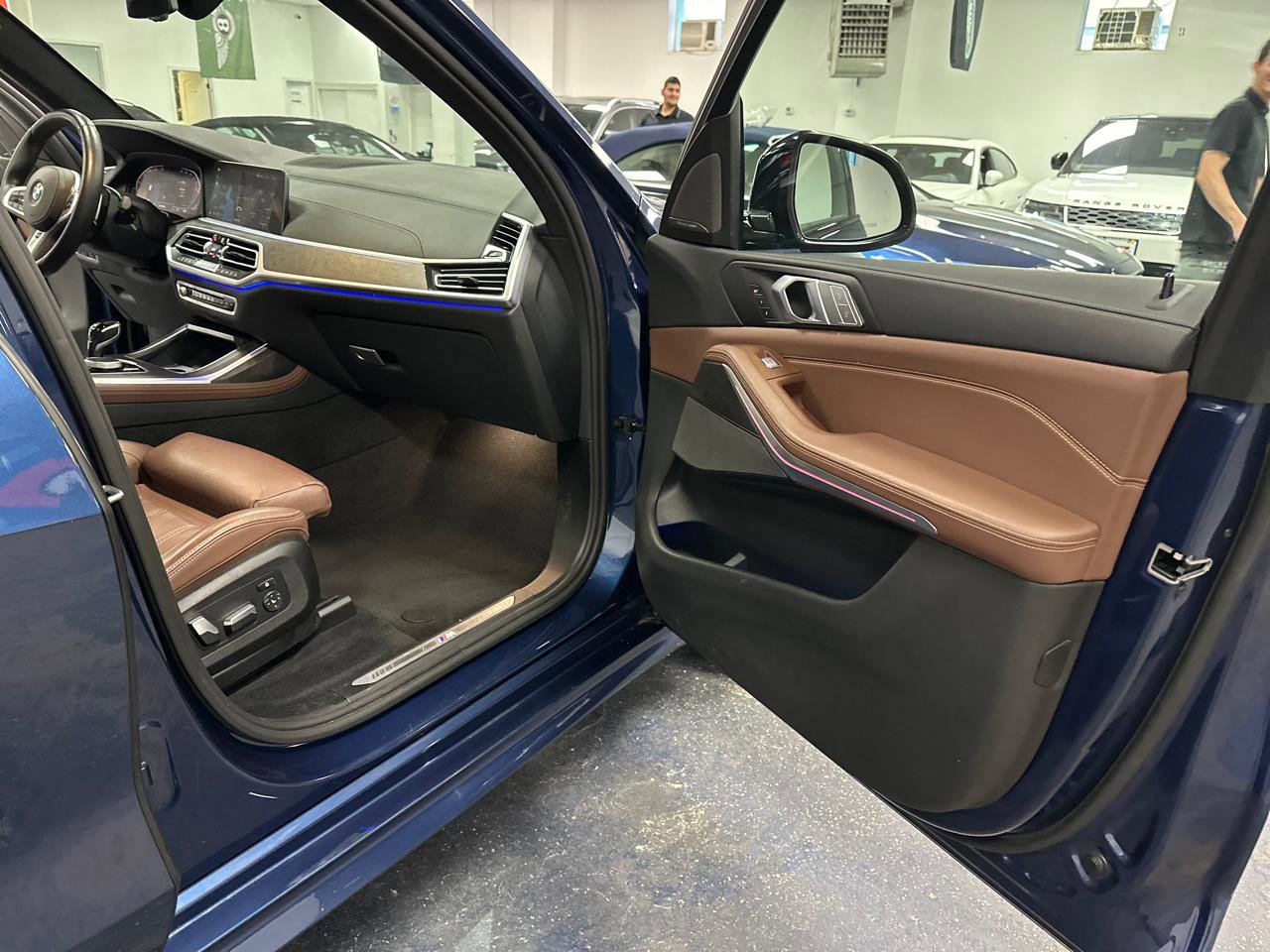 Used 2021 BMW X7 xDrive40i w/ Premium Package 2 AWD/4WD image 34