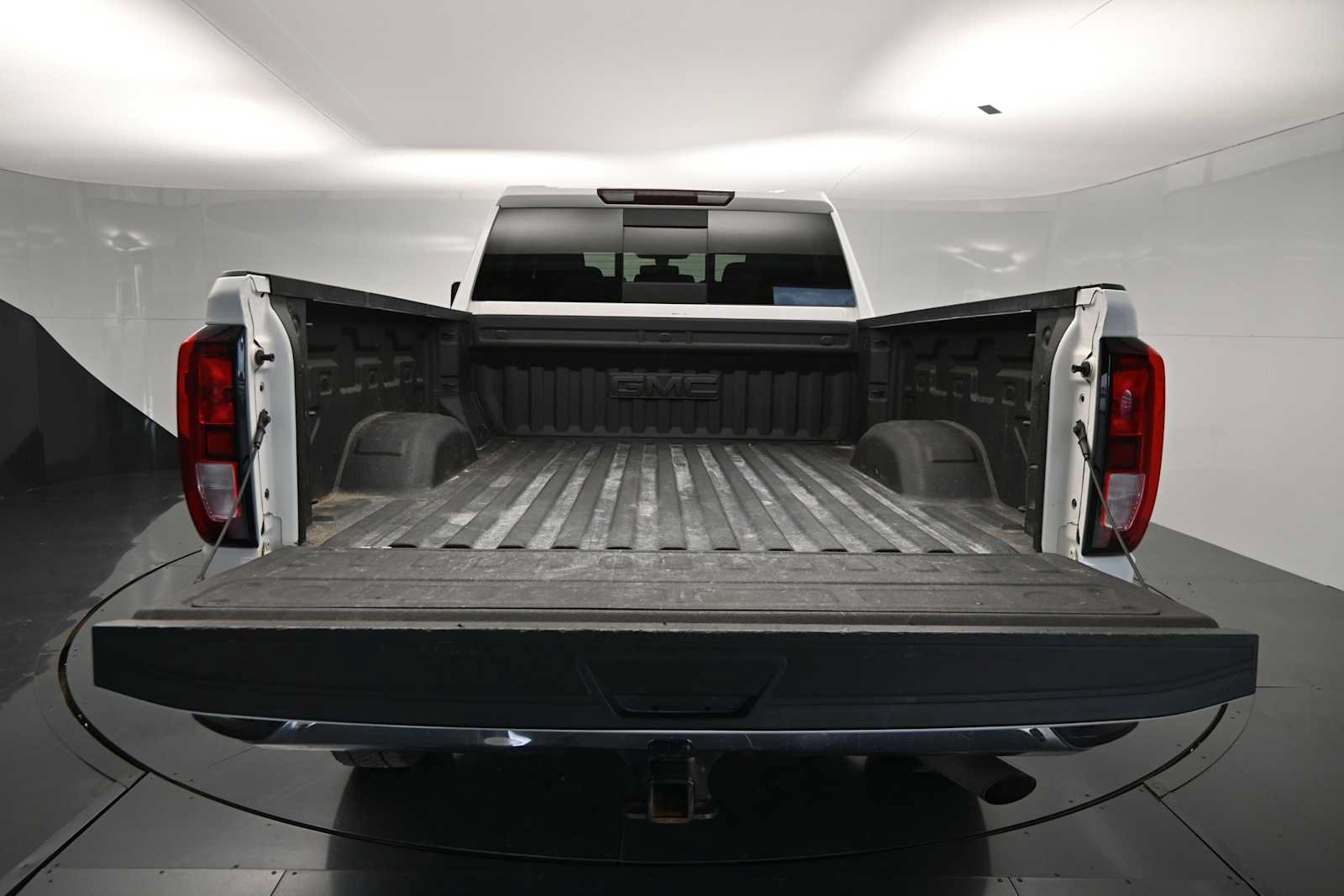 Used 2021 GMC Sierra 2500 SLE w/ SLE Value Package; AWD/4WD image 7