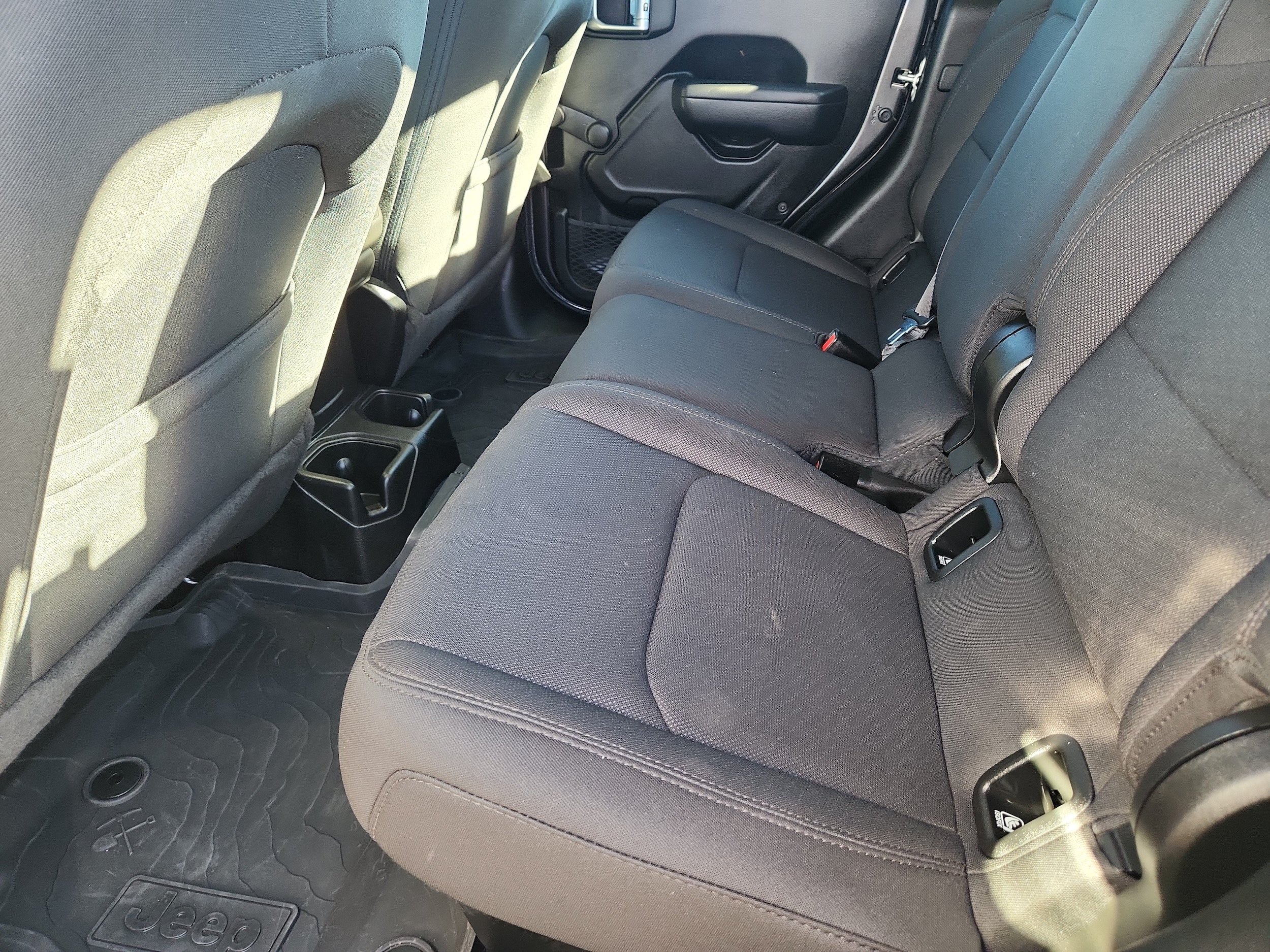 Used 2023 Jeep Gladiator Sport AWD/4WD image 11