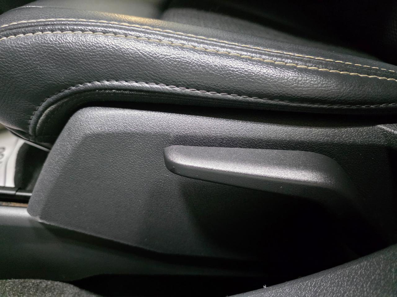 Used 2017 Jeep Compass Latitude image 17