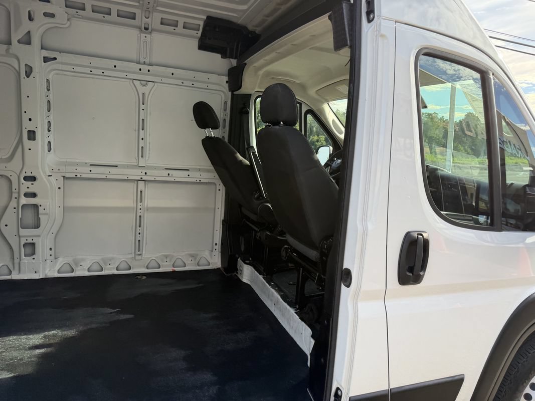 Used 2025 RAM ProMaster 2500 w/ Convenience Group FWD image 36
