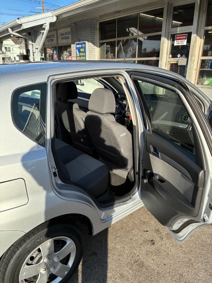 Used 2010 Chevrolet Aveo5 LS image 10