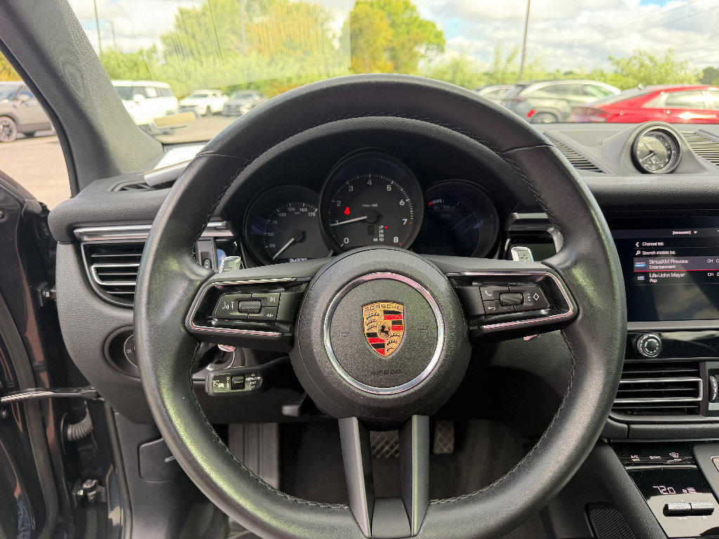 Used 2025 Porsche Macan Turbo AWD/4WD image 24