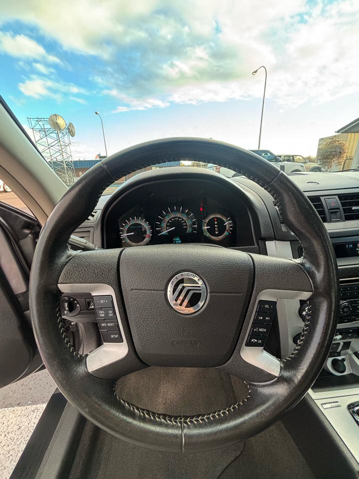 Used 2010 Mercury Milan Premier FWD image 13