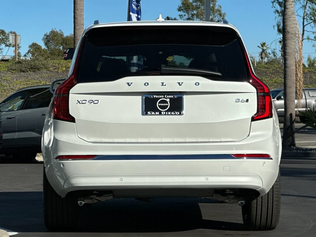 New 2026 Volvo XC90 B6 Plus w/ Protection Package Premier AWD/4WD image 4