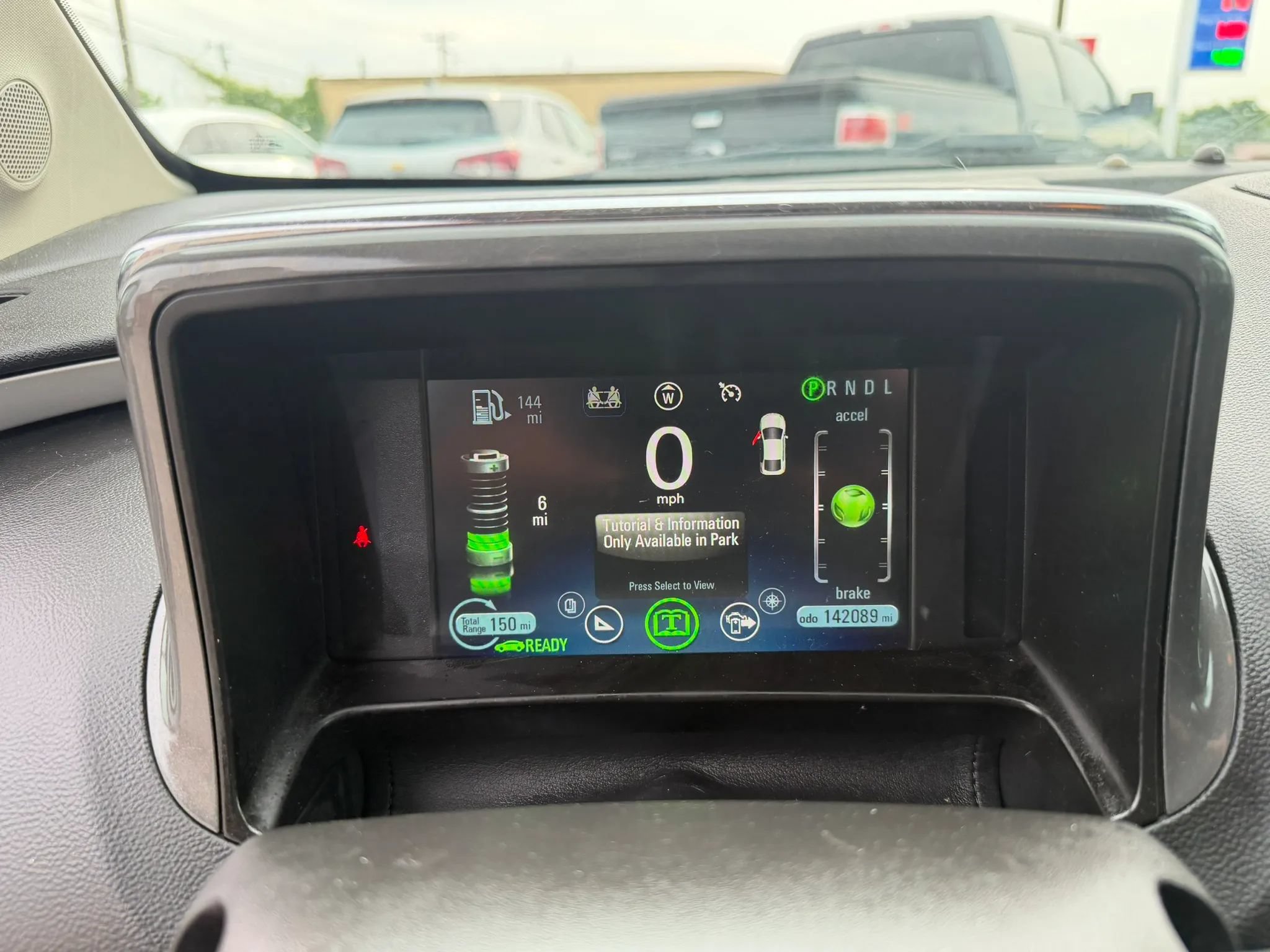 Used 2013 Chevrolet Volt Premium w/ Premium Trim Package FWD image 11