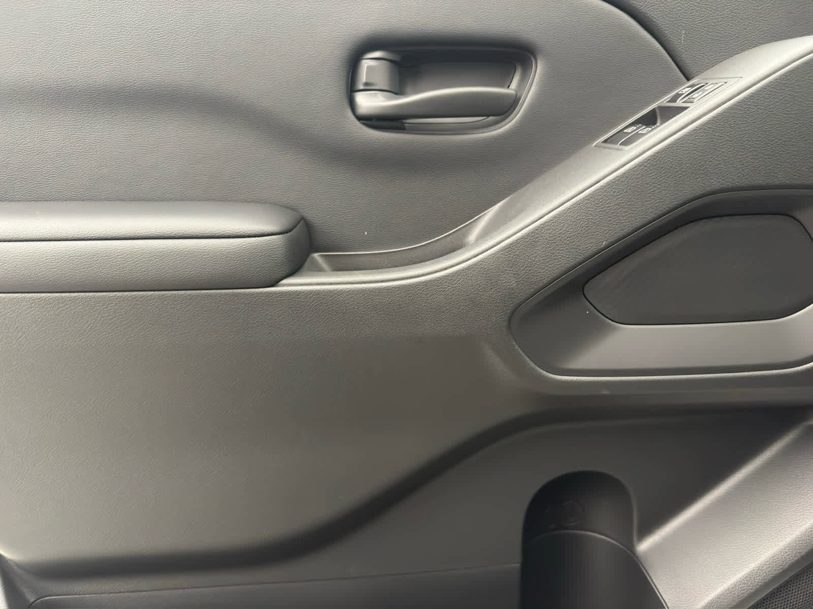 New 2026 Nissan Frontier S image 14