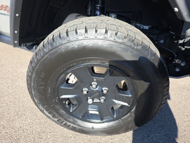 Used 2022 Jeep Gladiator Mojave AWD/4WD image 24