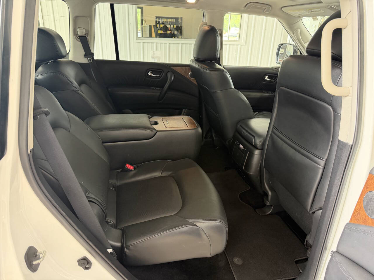 Used 2024 Nissan Armada SL w/ Captain's Chairs Package AWD/4WD image 45