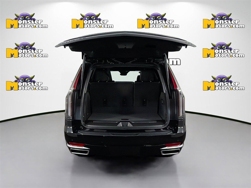 Used 2024 Cadillac Escalade Premium Luxury image 28