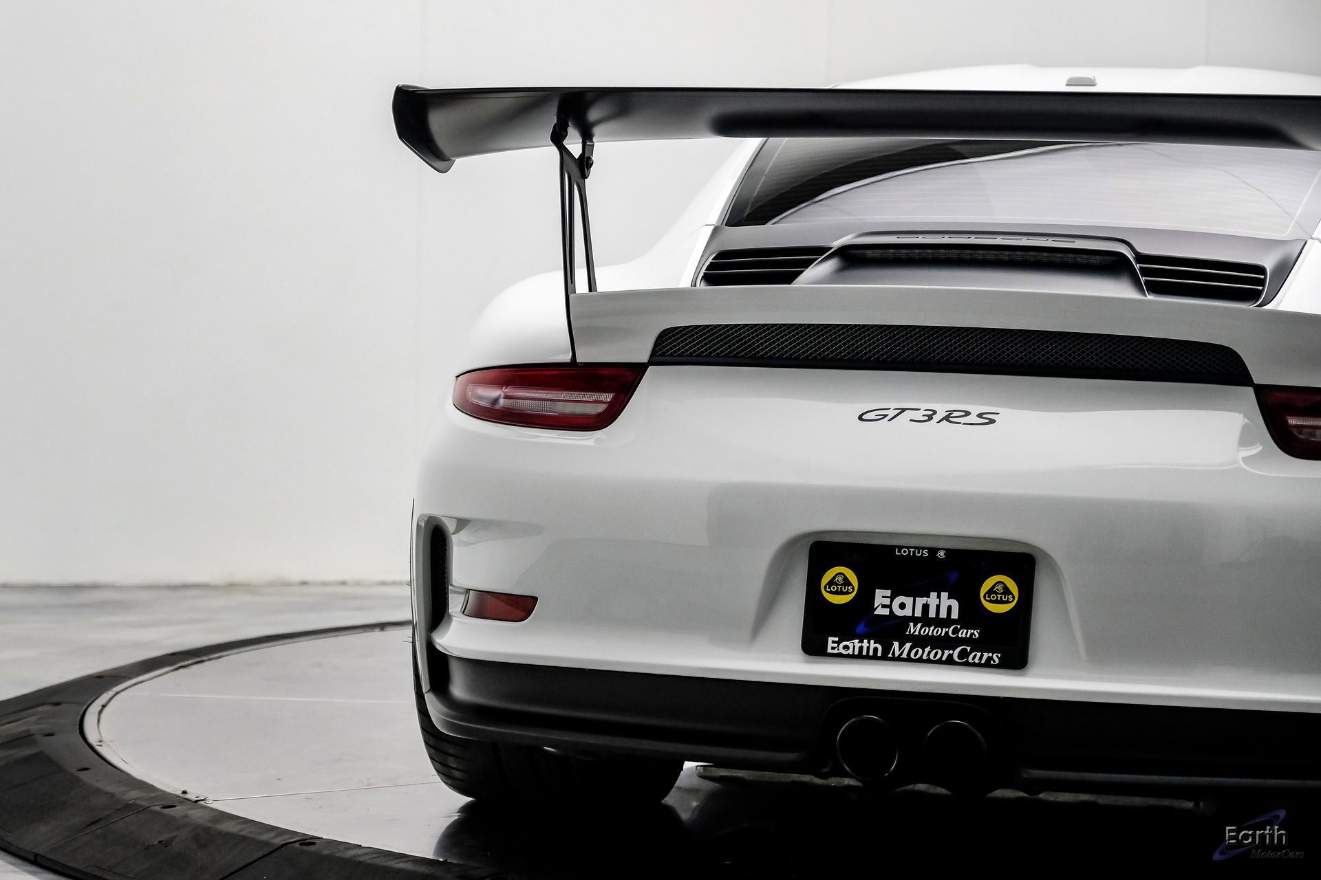 Used 2016 Porsche 911 GT3 RS image 17