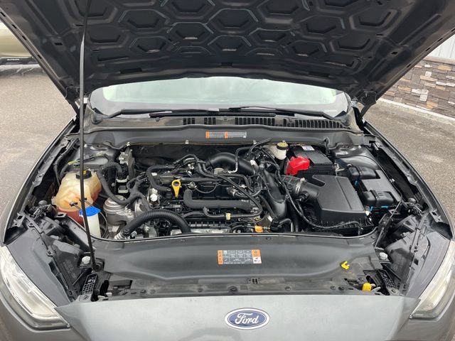 Used 2019 Ford Fusion SE image 28
