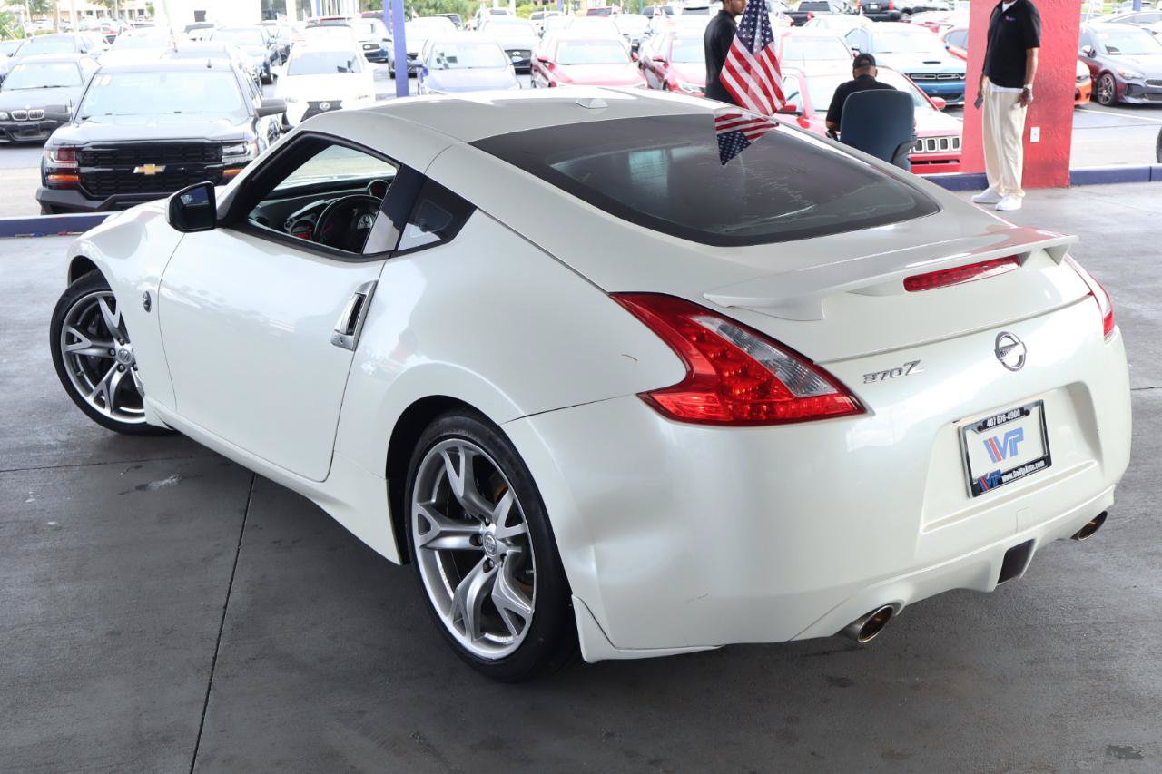 Used 2012 Nissan 370Z Touring w/ Sport Pkg RWD image 7