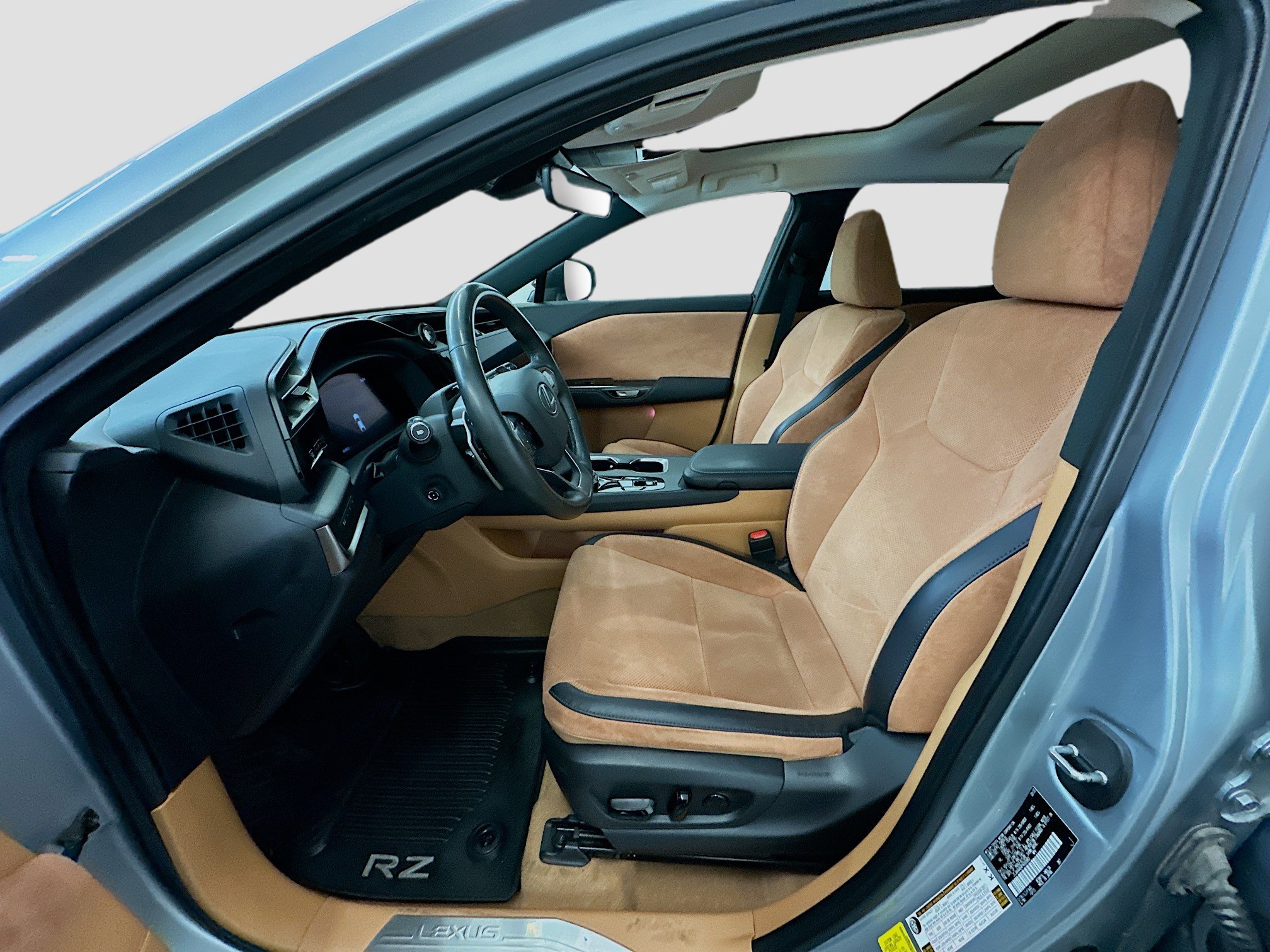 Used 2023 Lexus RZ 450e Premium w/ Accessory Package (2T) image 13