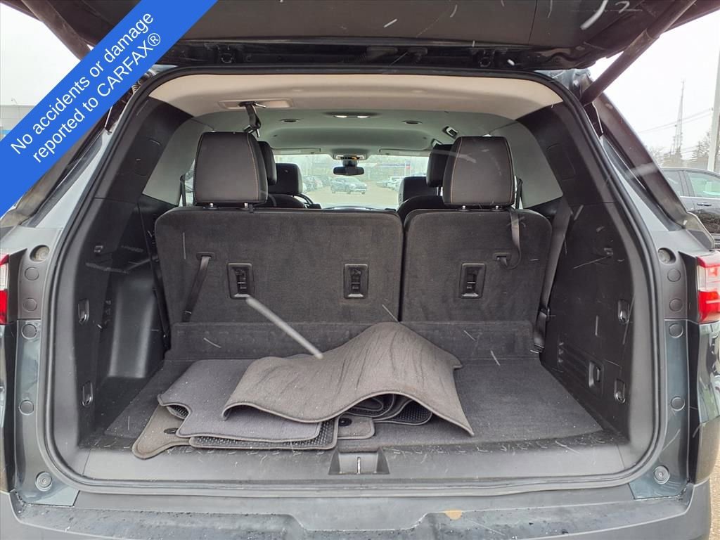 Used 2020 Chevrolet Traverse LT w/ Driver Confidence II Package image 11