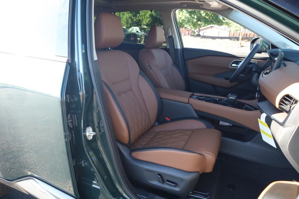 New 2026 Nissan Rogue Platinum AWD/4WD image 24