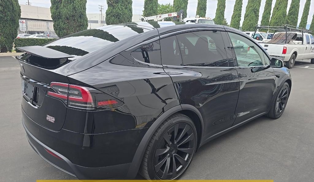 Used 2022 Tesla Model X Plaid AWD/4WD image 2