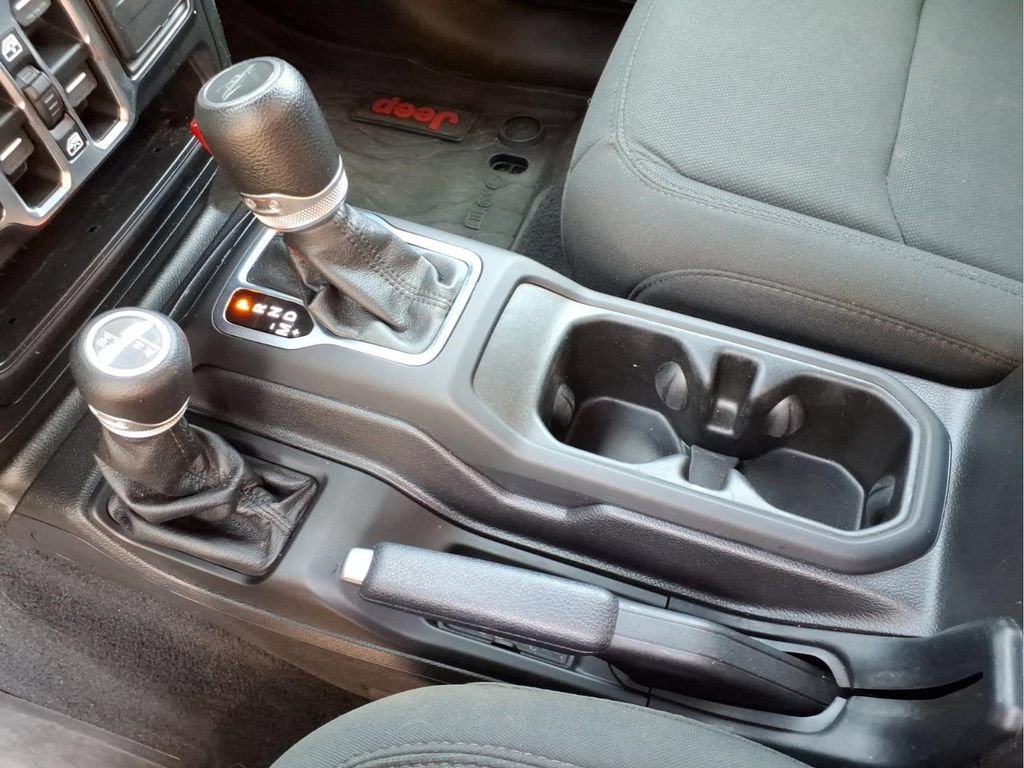 Used 2021 Jeep Gladiator Sport AWD/4WD image 10