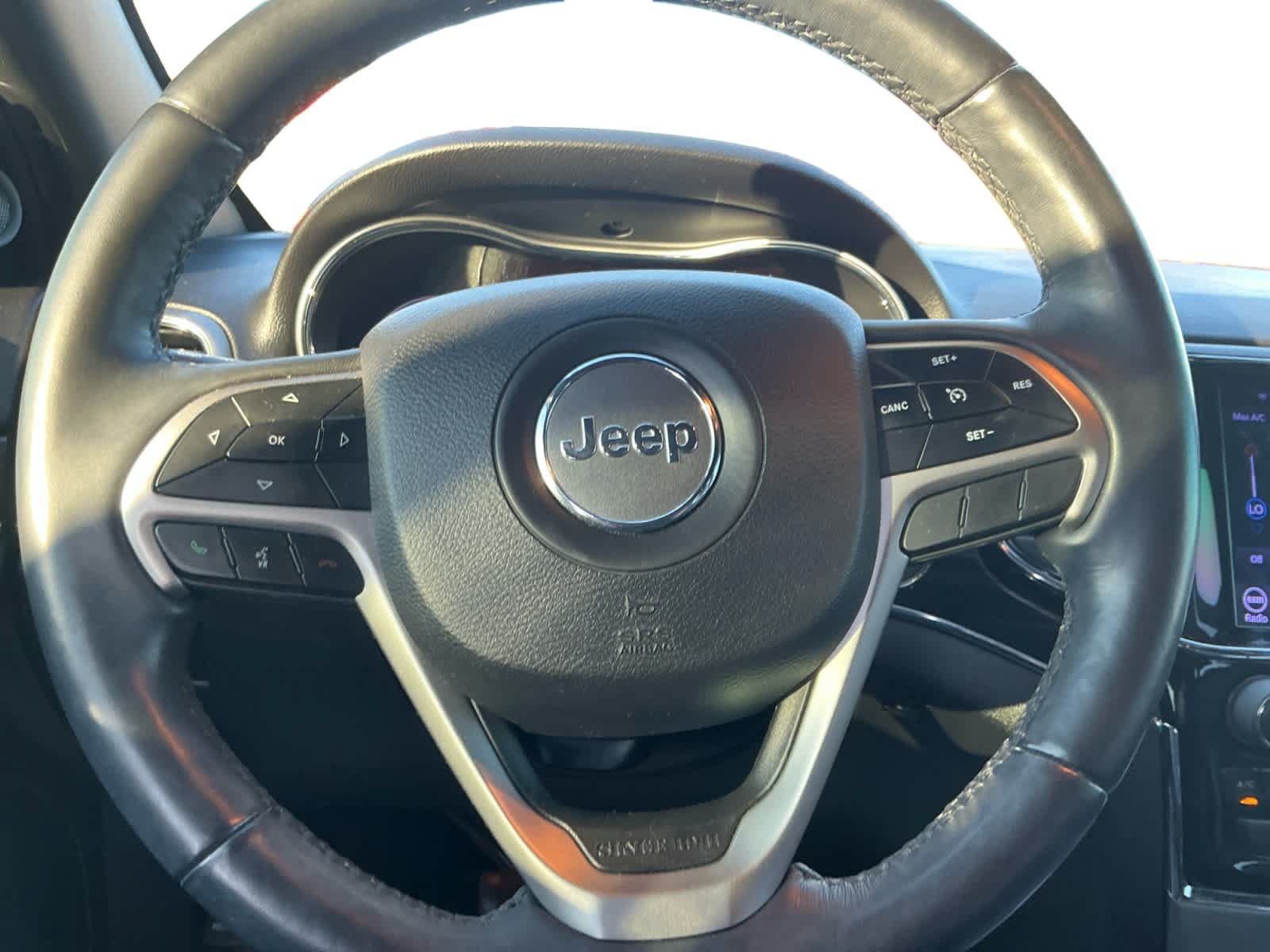 Used 2019 Jeep Grand Cherokee Limited AWD/4WD image 12