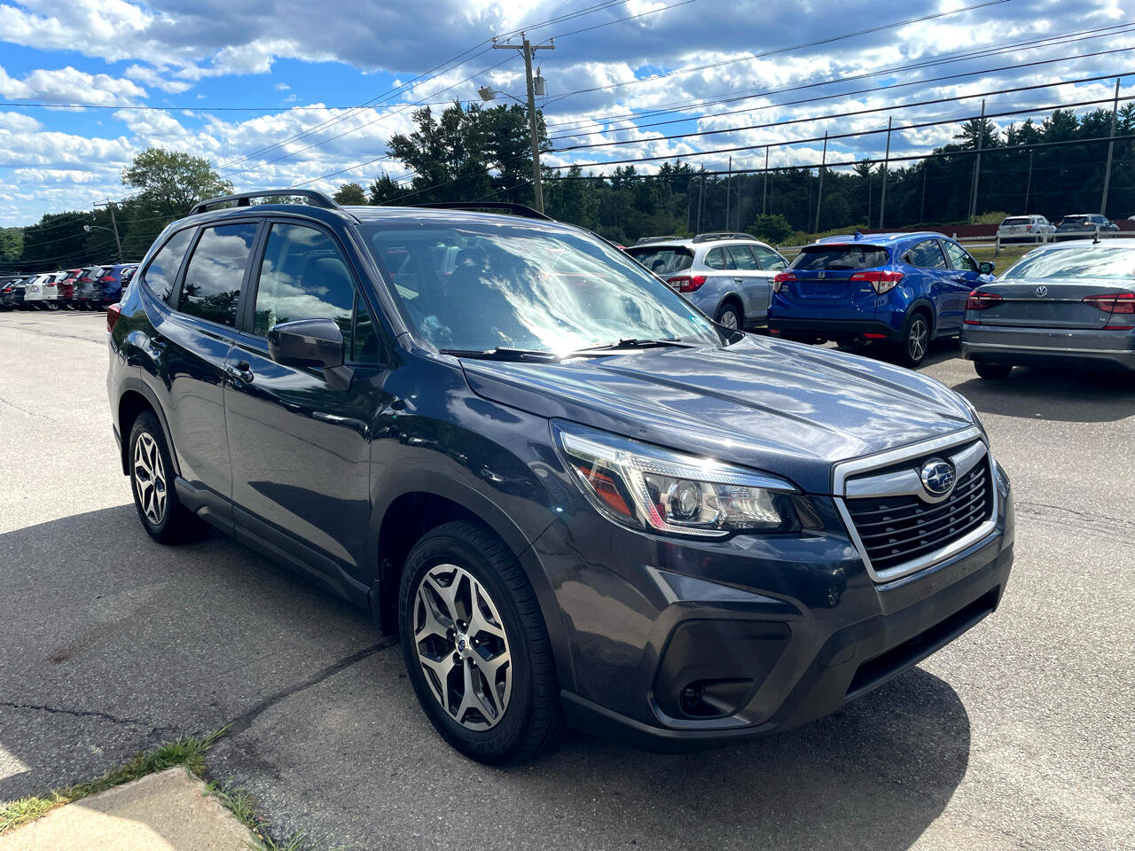 Used 2019 Subaru Forester Premium image 3