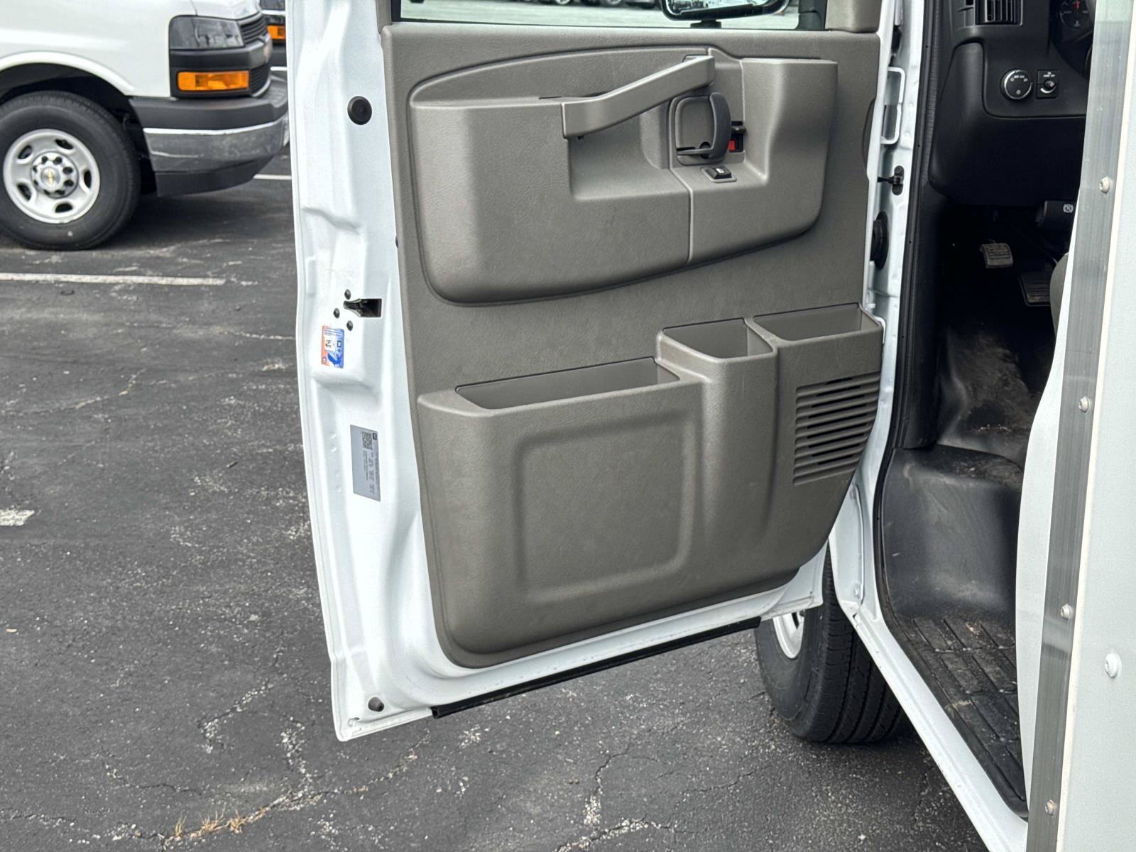New 2026 Chevrolet Express 3500 w/ Power Convenience Package RWD image 13