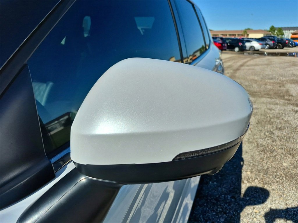 Used 2024 Mitsubishi Outlander 4WD Plug-In Hybrid image 14