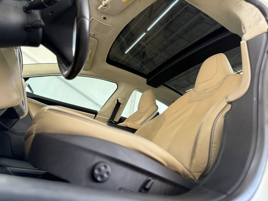 Used 2012 Tesla Model S Signature Performance RWD image 32