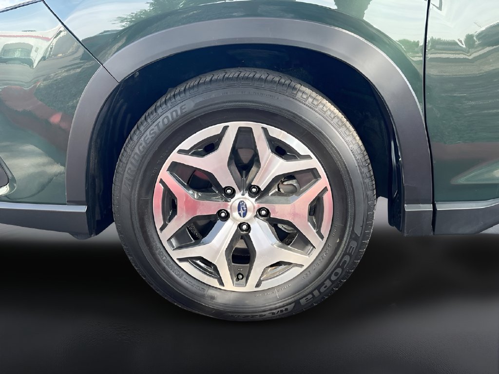 Used 2023 Subaru Forester Premium AWD/4WD image 31