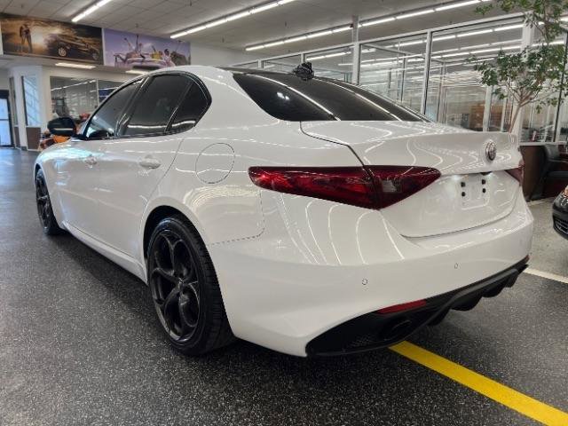 Used 2019 Alfa Romeo Giulia Ti Sport w/ Quick Order Package 22U Sport RWD image 5