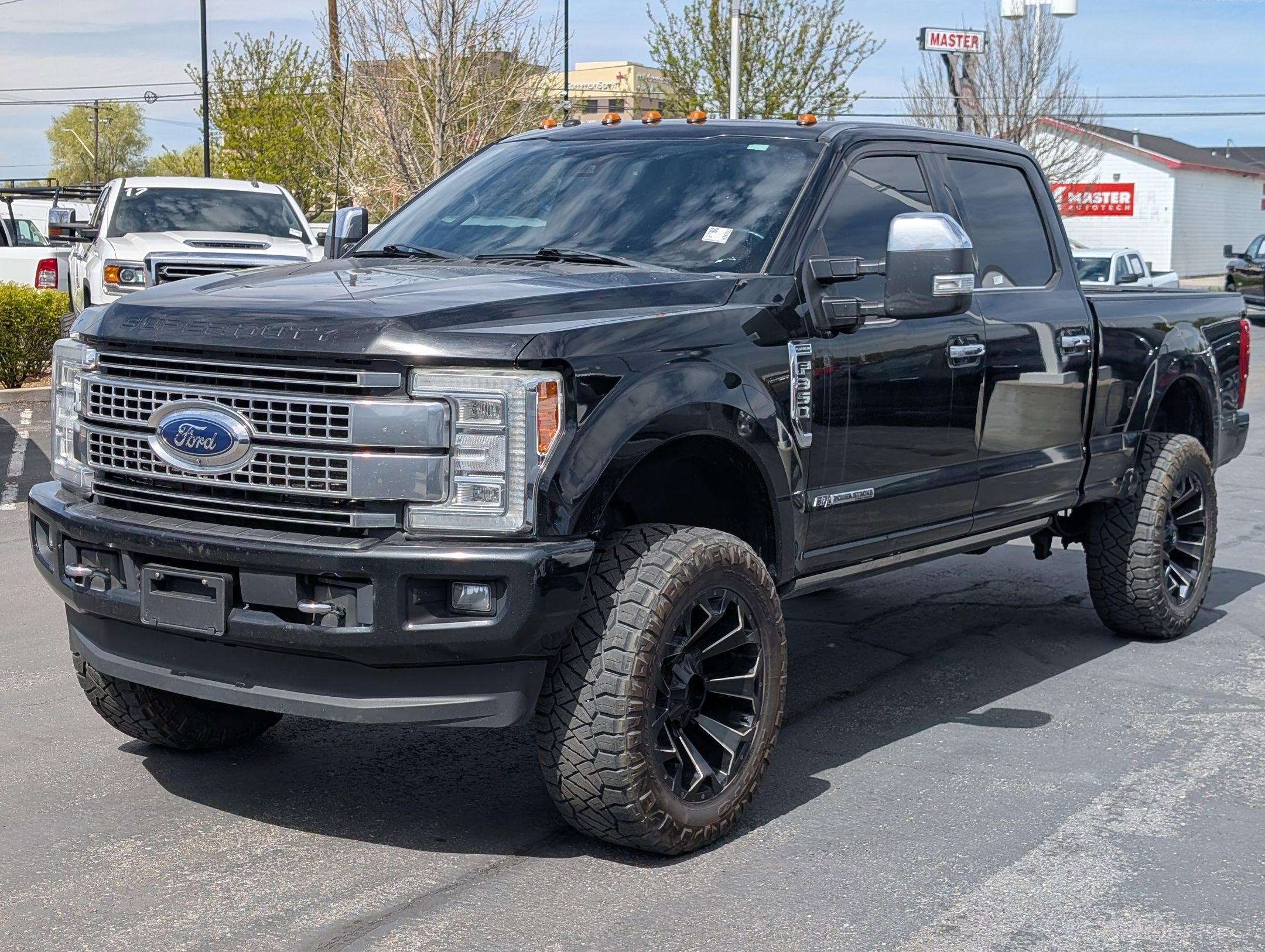 Used 2017 Ford F350 Platinum w/ Platinum Ultimate Package AWD/4WD image 10