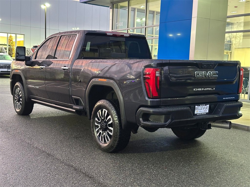 Used 2025 GMC Sierra 2500 Denali Ultimate image 3