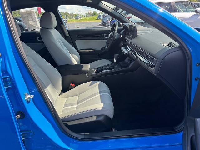 Used 2025 Honda Civic Sport image 16