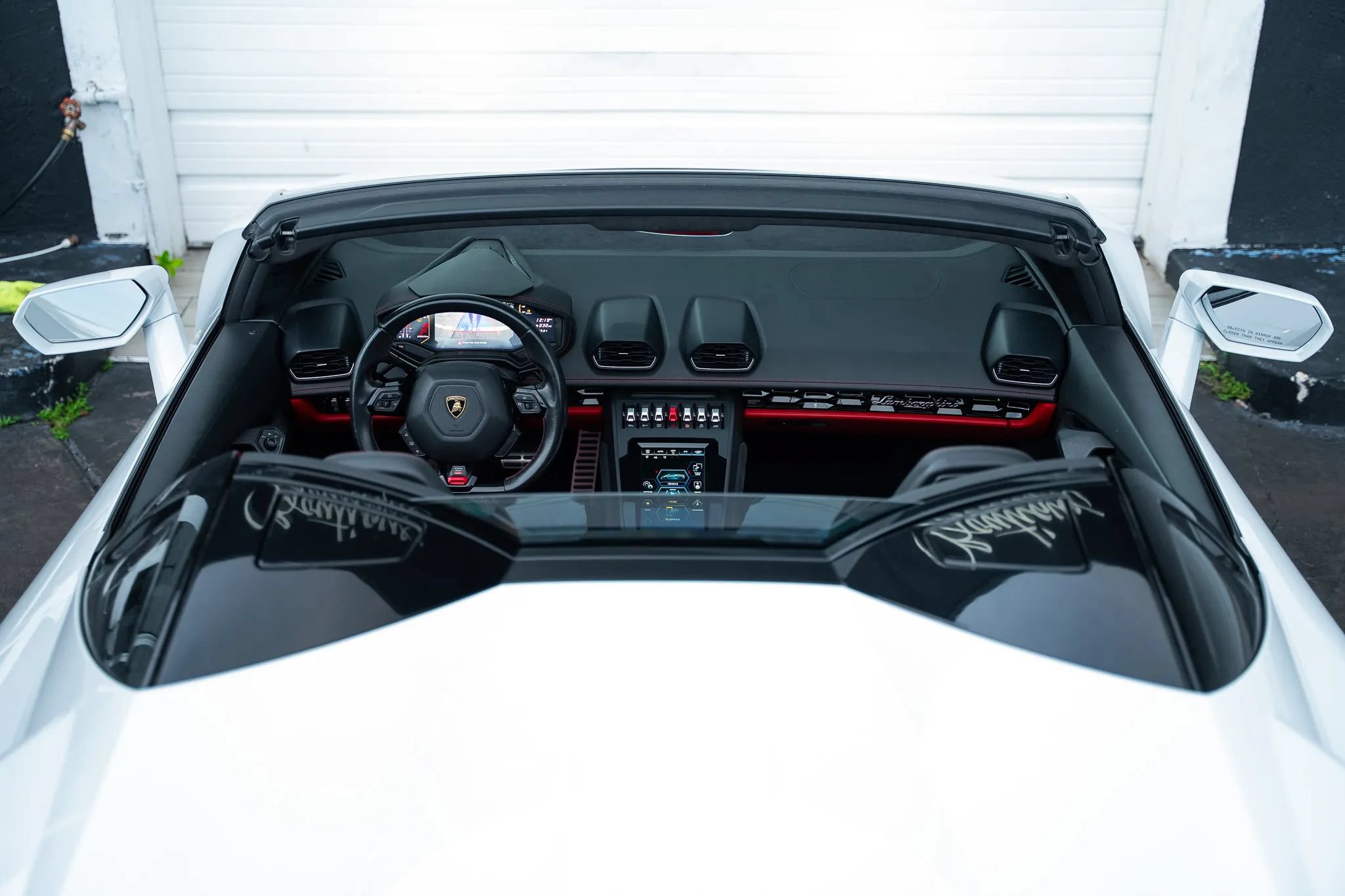 Used 2021 Lamborghini Huracan EVO RWD image 18