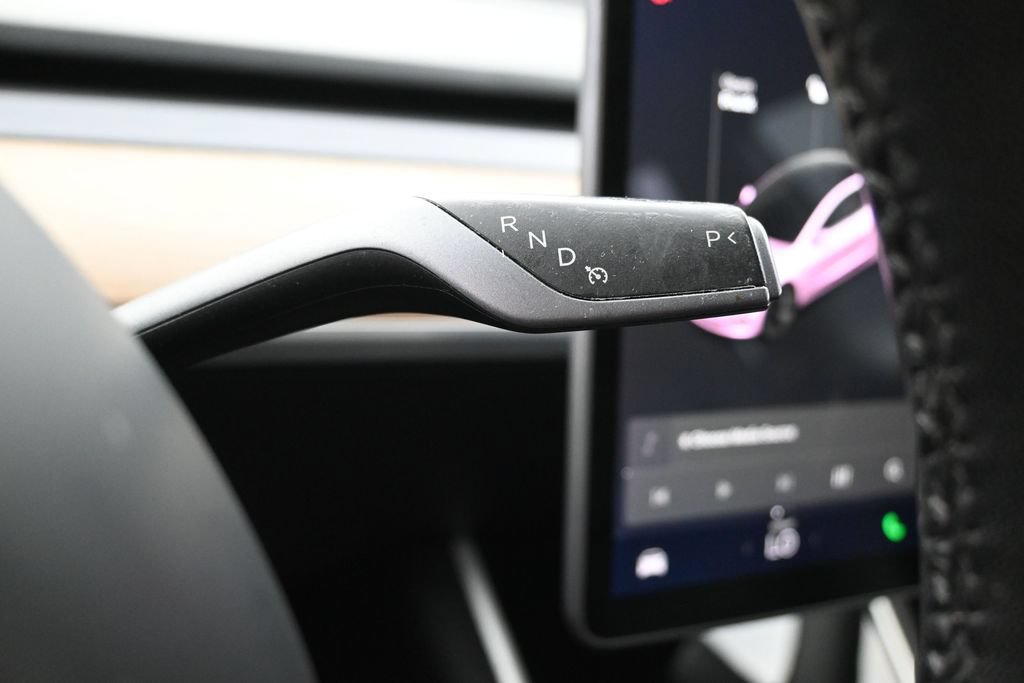 Used 2020 Tesla Model 3 Standard Range Plus RWD image 25