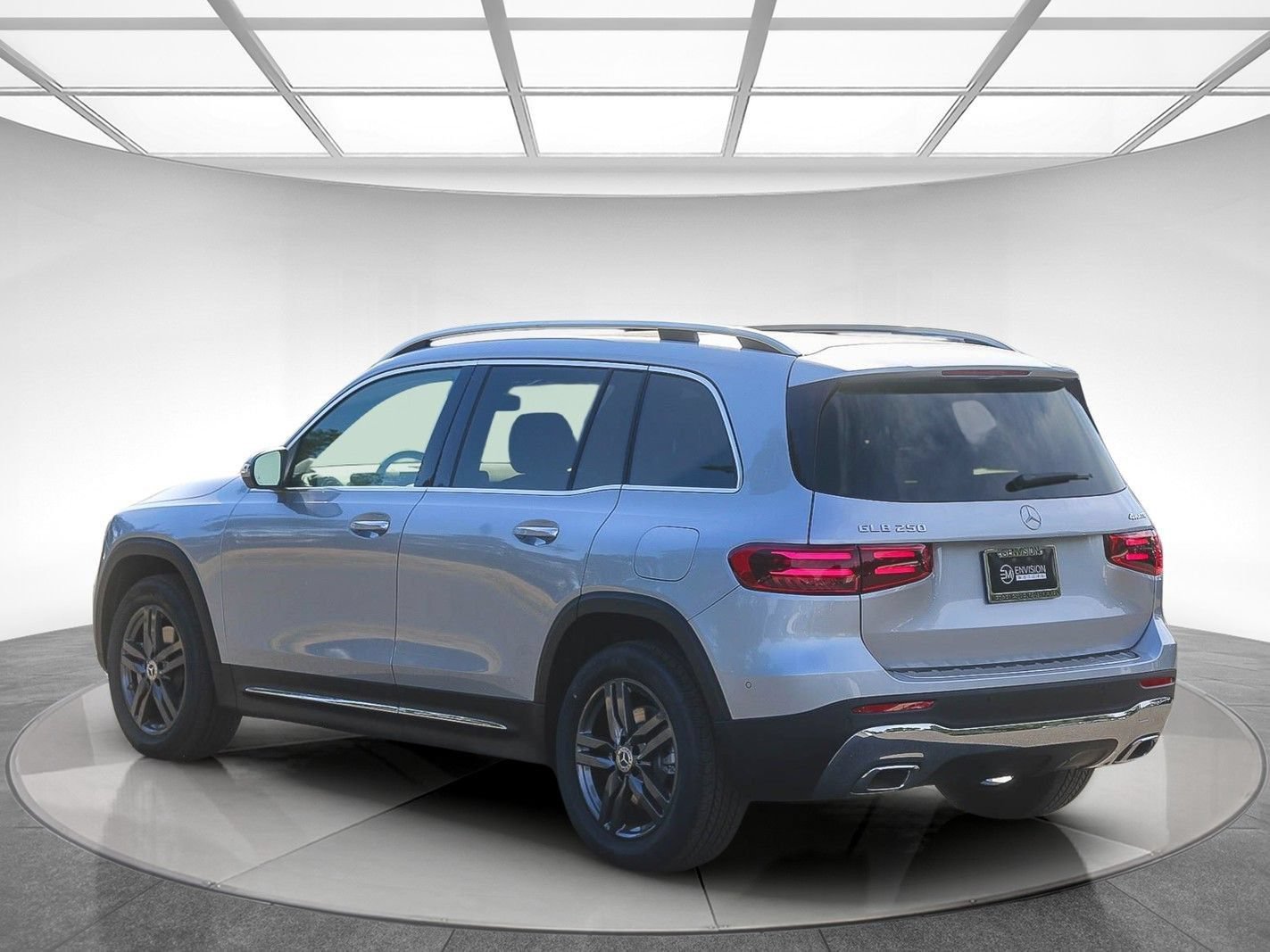 New 2026 Mercedes-Benz GLB 250 4MATIC image 3