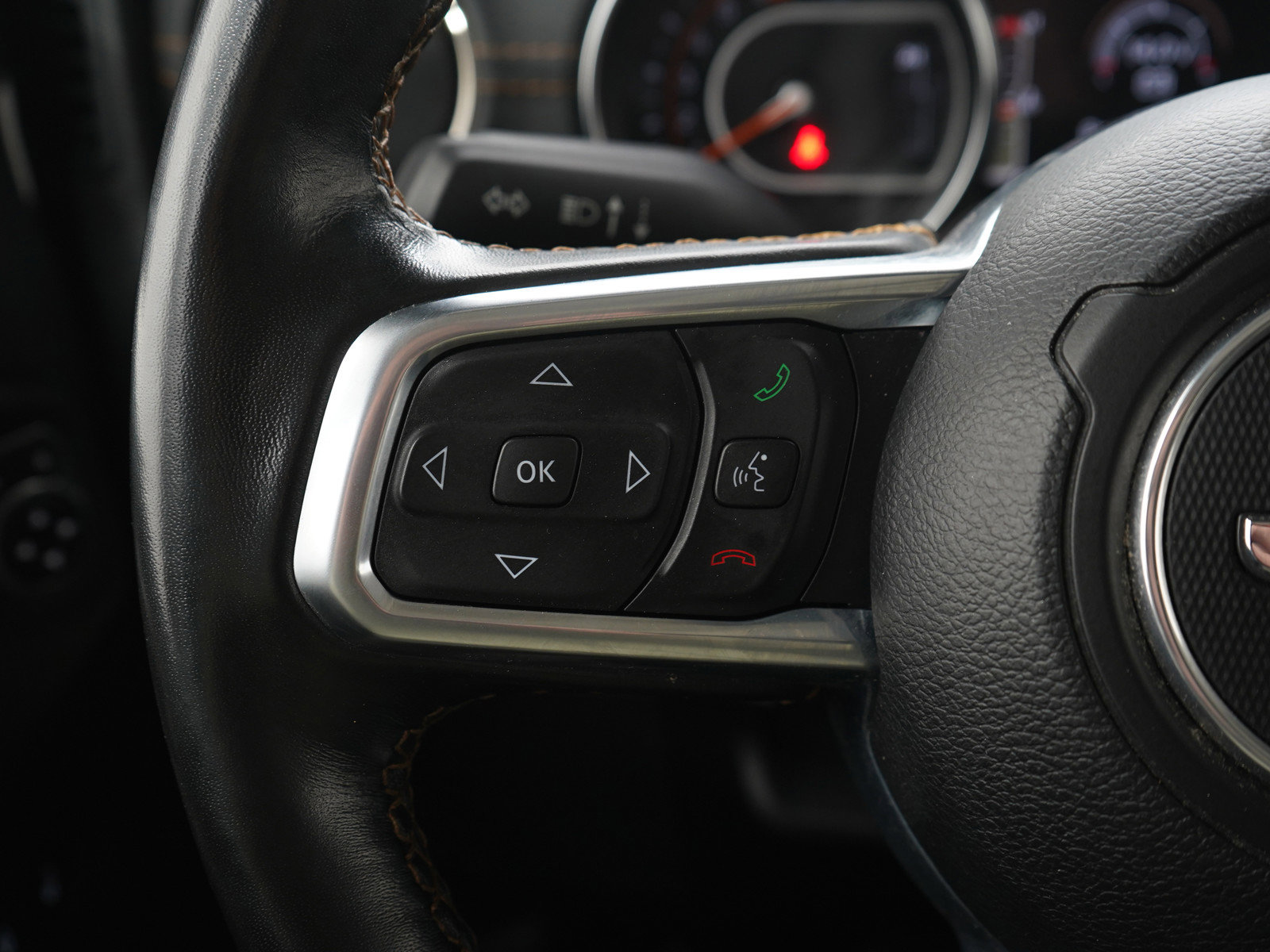 Used 2022 Jeep Wrangler Unlimited Sahara image 25