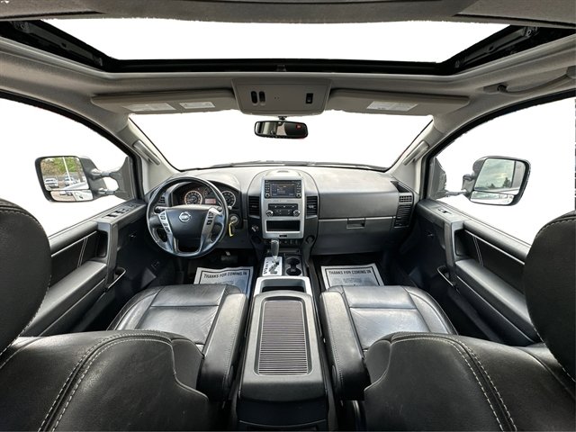 Used 2014 Nissan Titan PRO-4X AWD/4WD image 31